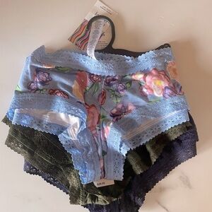 Dream Boyshort Floral Lace Panties
